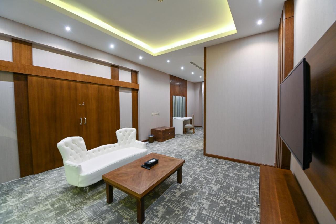 Motiara Hotel - La Valle Mall Ριάντ Εξωτερικό φωτογραφία