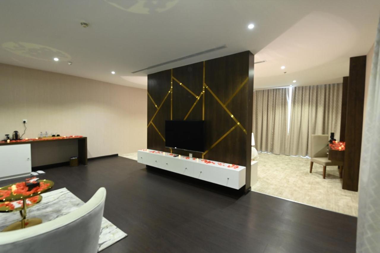 Motiara Hotel - La Valle Mall Ριάντ Εξωτερικό φωτογραφία