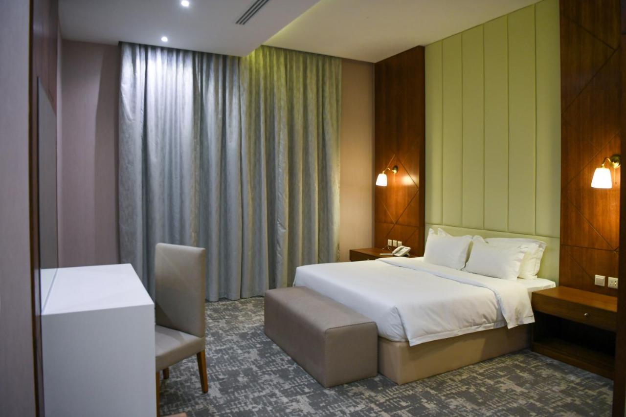 Motiara Hotel - La Valle Mall Ριάντ Εξωτερικό φωτογραφία