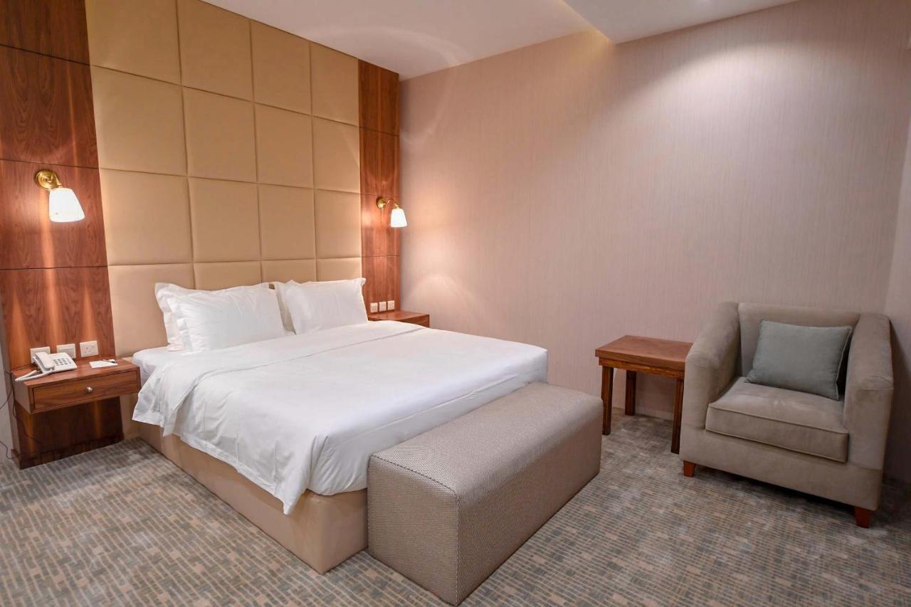 Motiara Hotel - La Valle Mall Ριάντ Εξωτερικό φωτογραφία